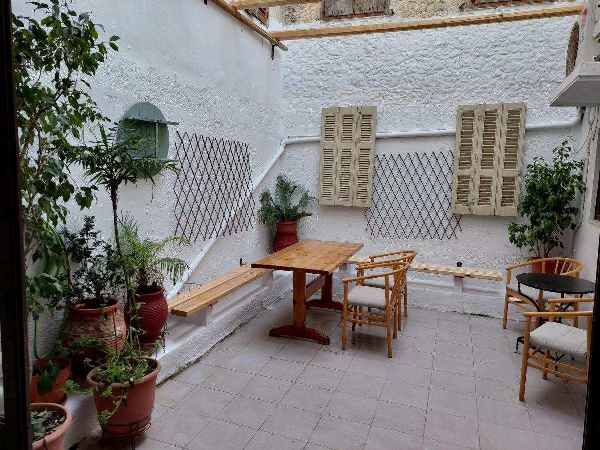 Old Town Tales Apartments Rhodes City Kültér fotó